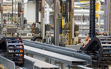 Energy chains in use in engine works